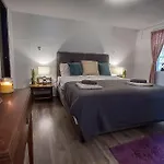 Beautiful For Two With A Pool 公寓式酒店 罗维尼村