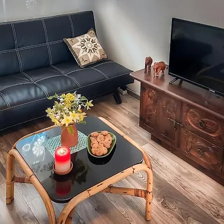 Ξενοδοχείο με διαμερίσματα Beautiful For Two With A Pool 3*