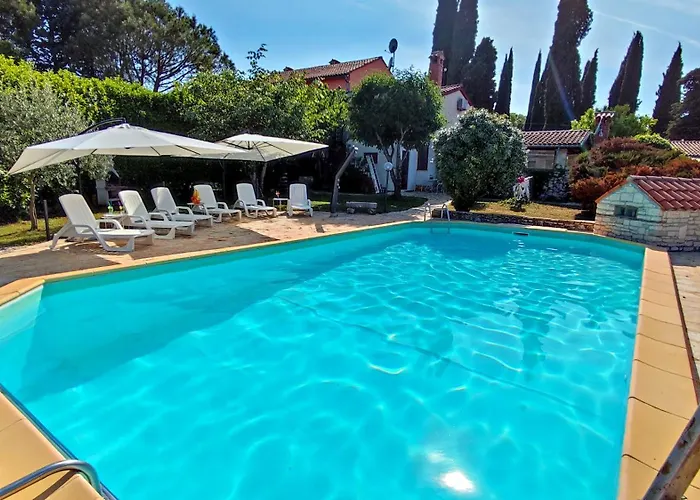 Beautiful For Two With A Pool Aparthotel Rovinjsko Selo