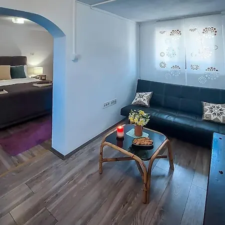 Beautiful For Two With A Pool Aparthotel *