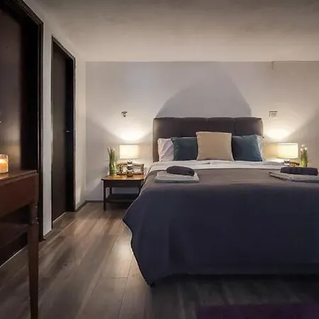 Beautiful For Two With A Pool Aparthotel *