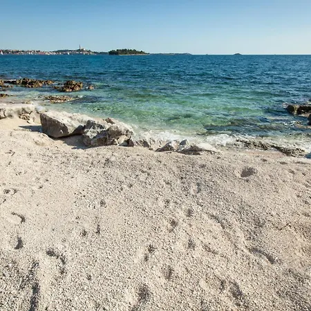 Beautiful For Two With A Pool 3*