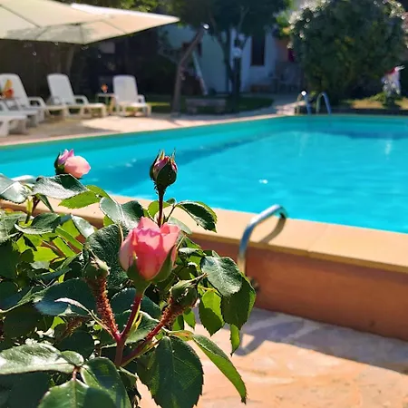 Beautiful For Two With A Pool 3*