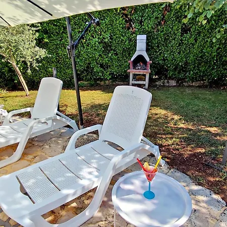 Beautiful For Two With A Pool Aparthotel Rovinjsko Selo