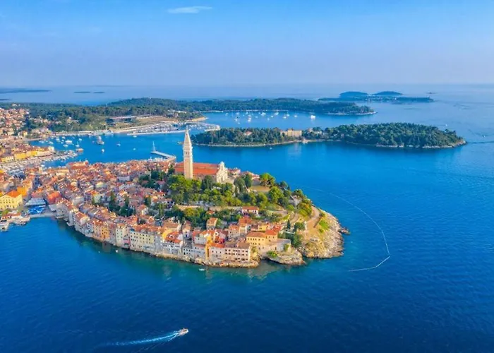 Beautiful For Two With A Pool 3*