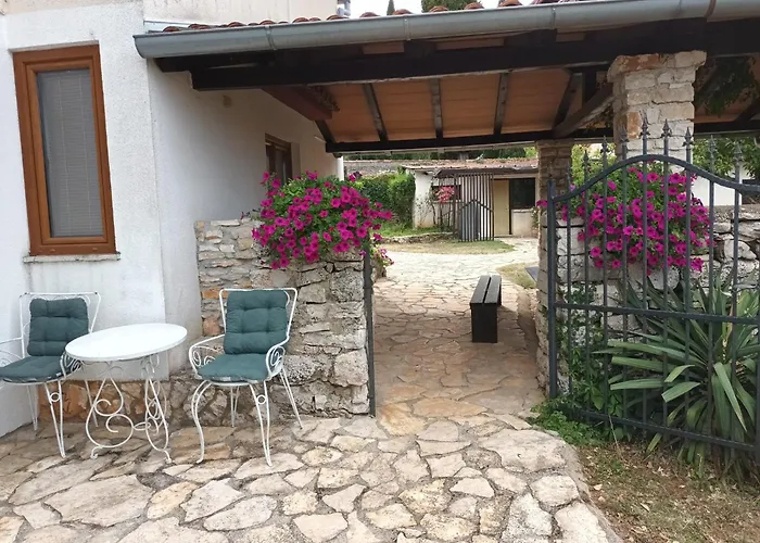 Beautiful For Two With A Pool Apartahotel Rovinjsko Selo